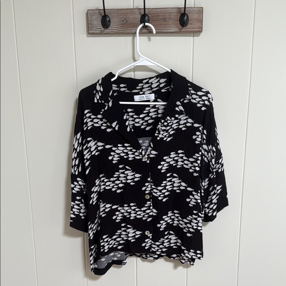 Ava Sky/Fighting Eel  Black and White Fish Button Down Shirt